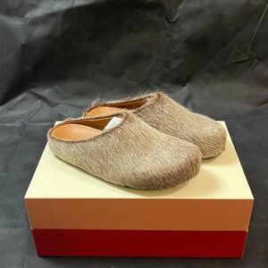 Marni Calf Leather Fussbett  Loafers Mules